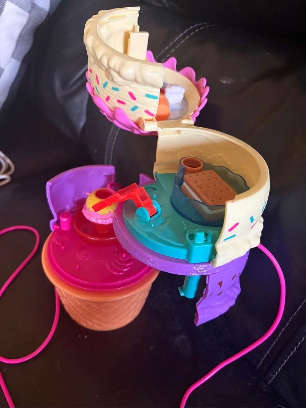 Vintage Polly Pocket Spin and Surprise Playset